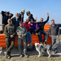 Růst znamená dávat: tým ant s.r.o. opět vysazoval stromy, tentokrát ve Veľkém Bielu