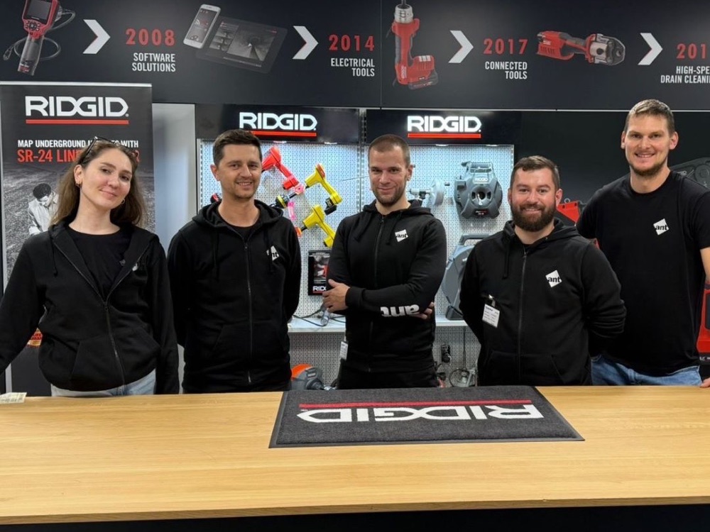 Tým ant na prodejně RIDGID